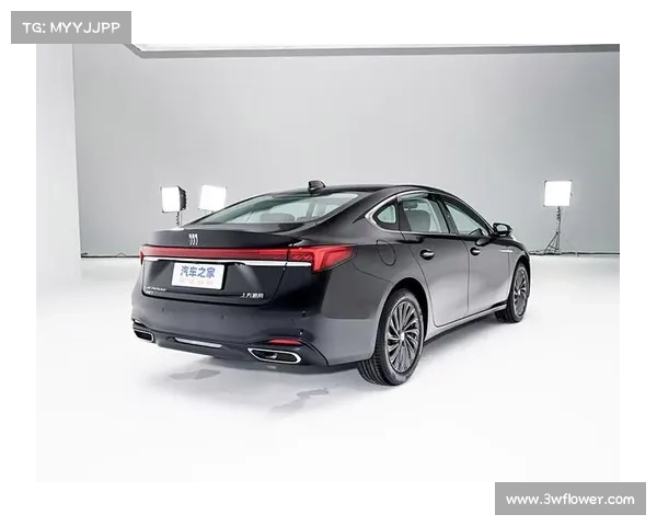 全新君越正式发布,尺寸变小,内外巨变,配30英寸巨幕+电子怀挡 全新君越正式发布,尺寸变小,内外巨变,配30英寸巨幕+电子怀挡